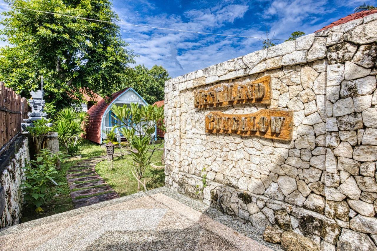 Megaland Bungalow Batununggul Exterior photo